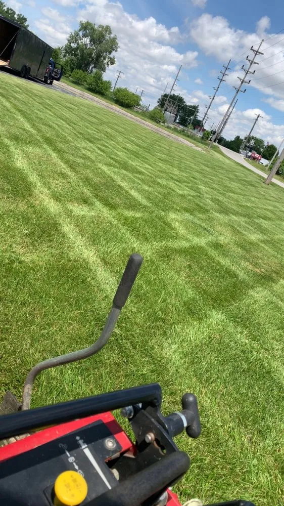 Custom yard maintenance experts serving Tiffin, OH - Mersch’s Mowing