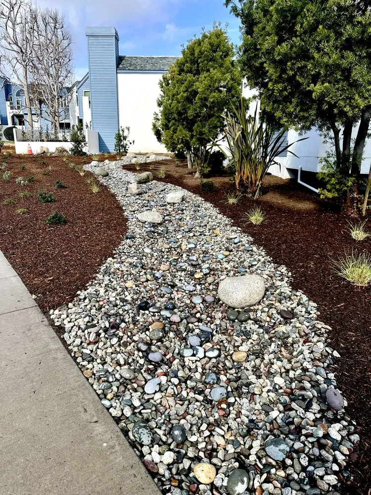Top-rated residential landscaping in Santa Ana, CA - Mesa Verde Landscapes Inc