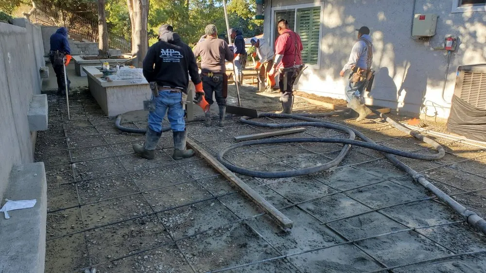 Professional lawn care service for beautiful yards across Los Angeles, CA - Mesquite Landscape & Hardscape