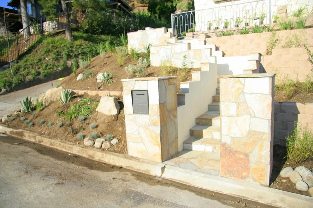 Expert lawn care service in Los Angeles, CA - Mesquite Landscape & Hardscape