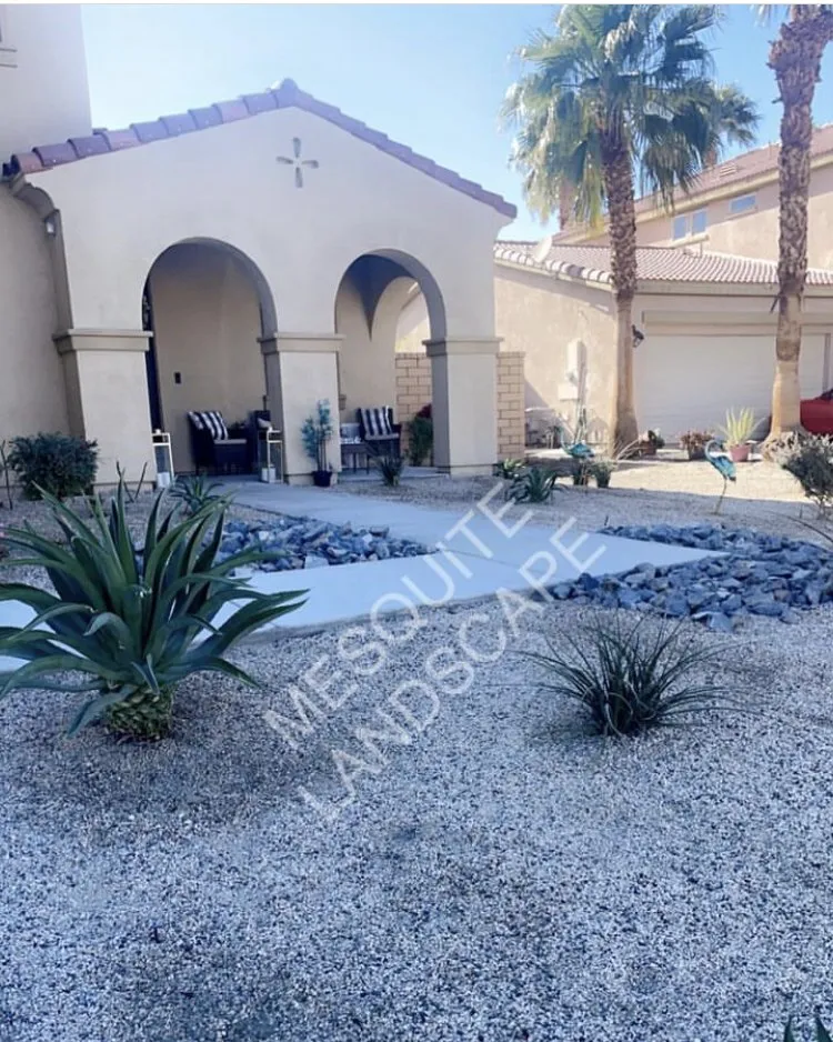 Expert lawn mowing service experts serving La Quinta, CA - Mesquite Landscape