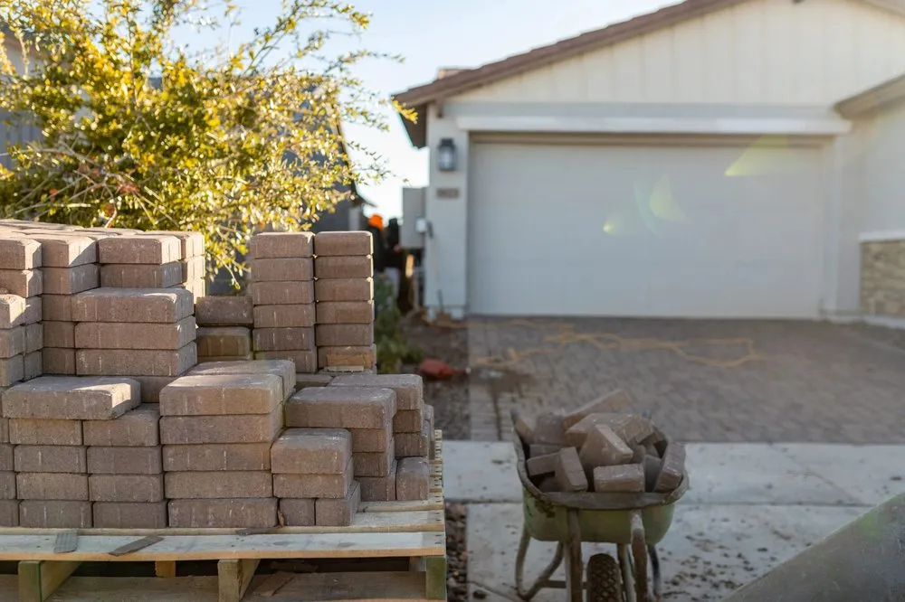 Professional yard cleanup service experts serving Queen Creek, AZ - Mesquite Landscaping
