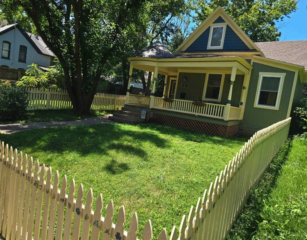 Expert yard maintenance in Topeka, KS - Messi Mowers