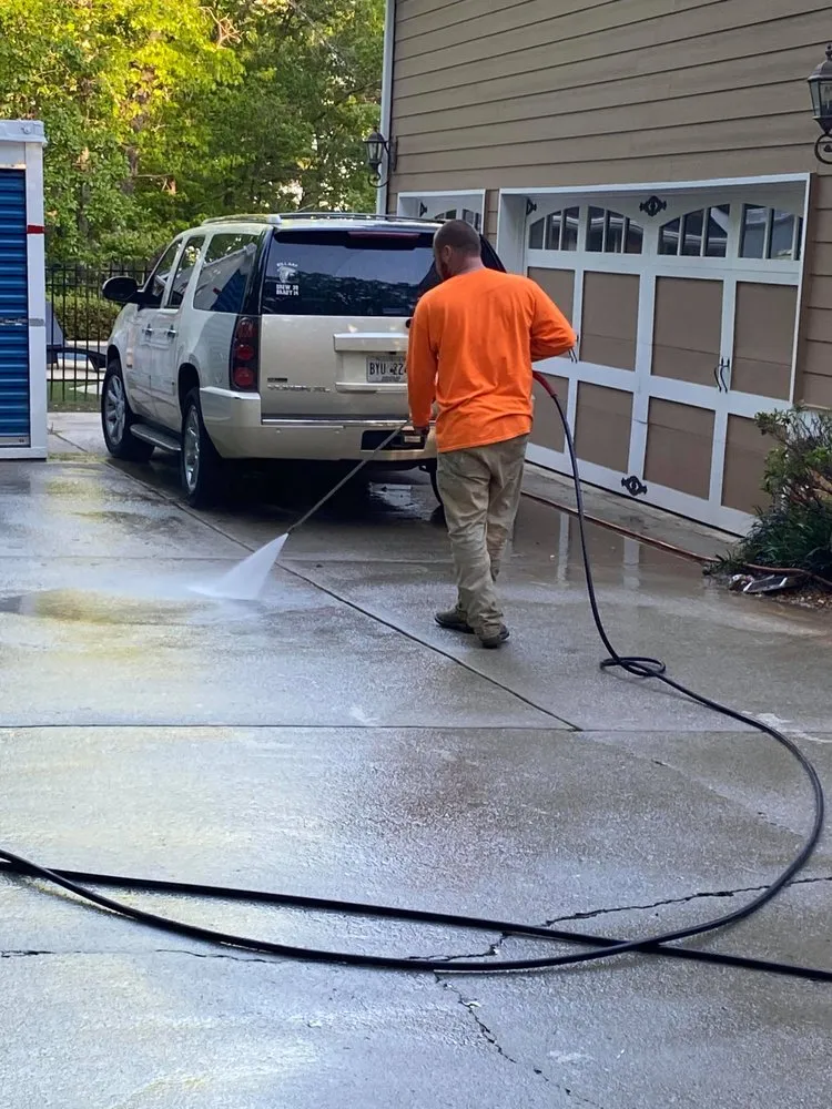 Custom lawn mowing service experts serving Villa Rica, GA - Messy Call Jesse