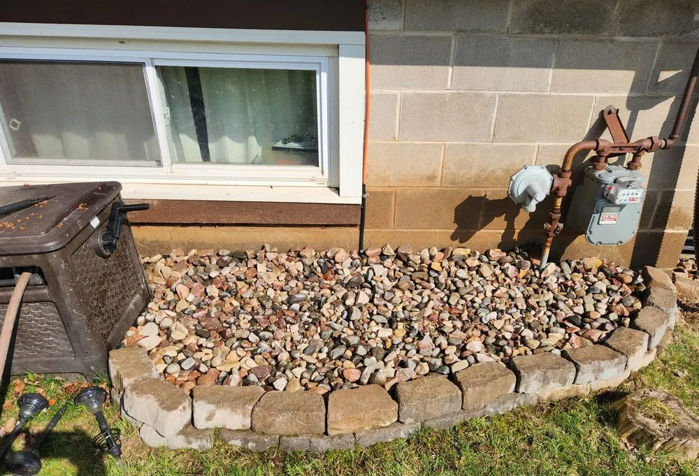 Trusted outdoor landscaping experts serving Rochester, NY - Metal Edge Services