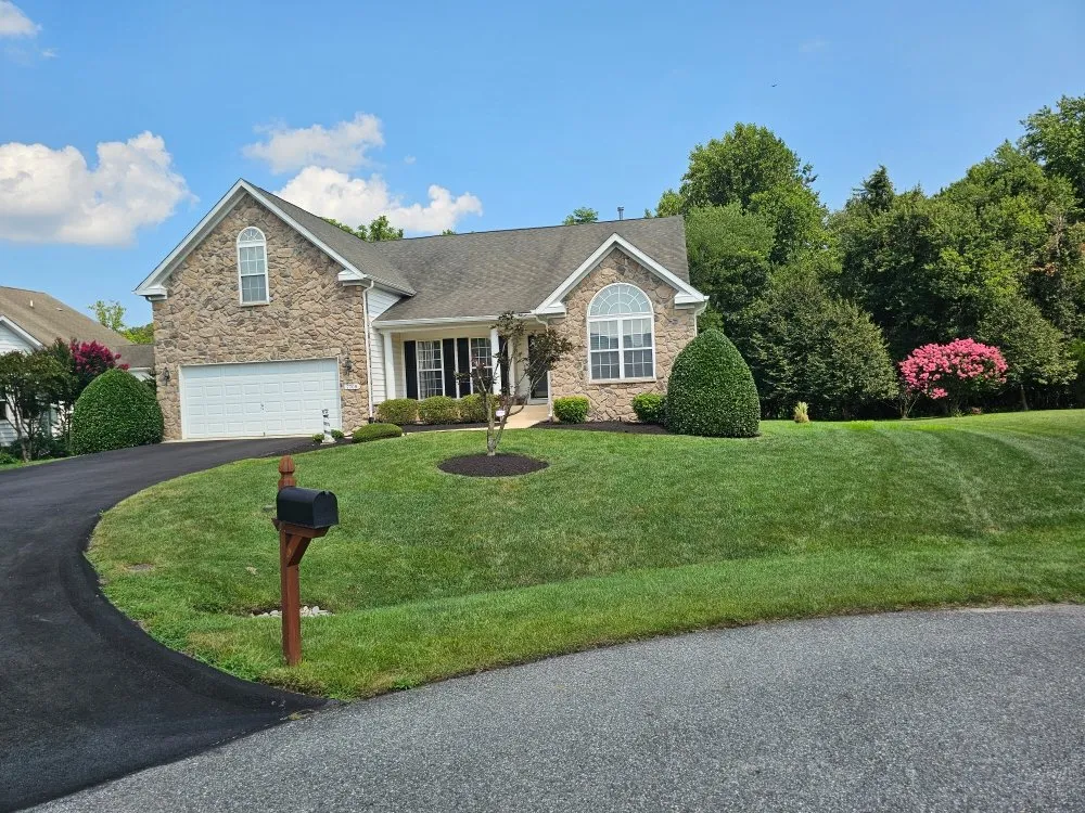 Custom lawn care service experts serving Silver Spring, MD - Metallurgy Company Landscaping