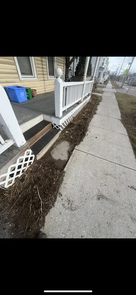 Professional yard cleanup service experts serving Colchester, VT - Meticulous Landscaping