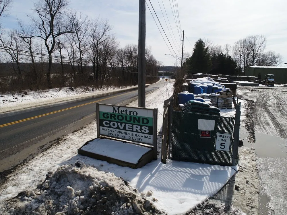 Trusted lawn care service in Clarksburg, MD by Metro Ground Covers