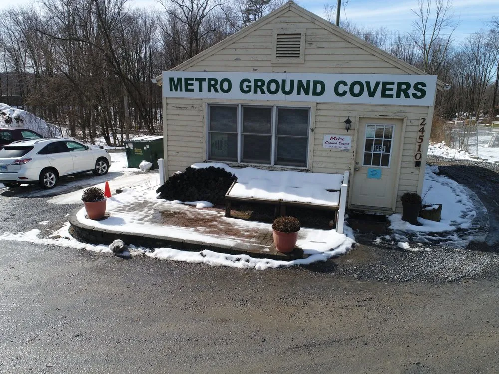 Local yard maintenance in Clarksburg, MD by Metro Ground Covers