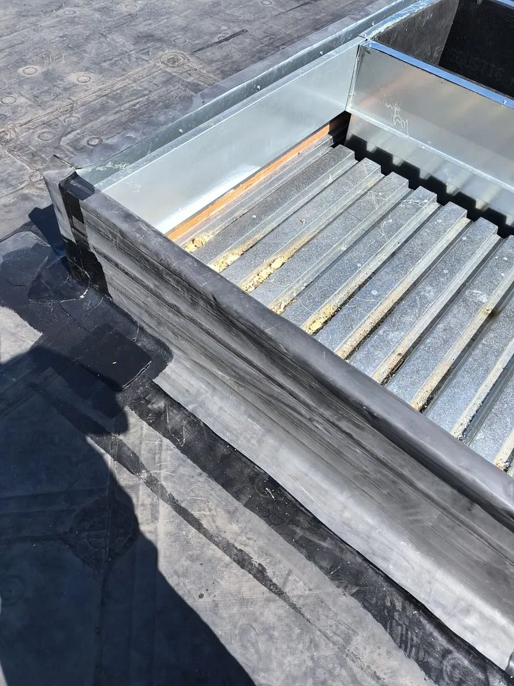 Top-rated residential landscaping for beautiful yards across Wood River, IL - Metro Repairs