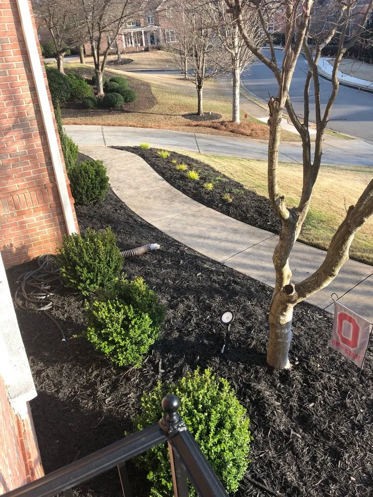 Trusted lawn mowing service in Alpharetta, GA by Metro Straw