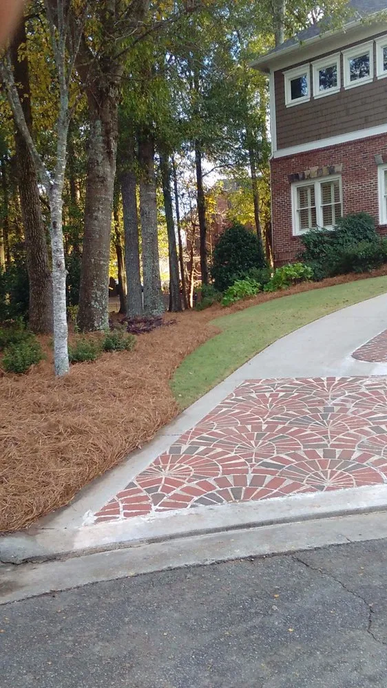 Expert garden landscaping in Alpharetta, GA by Metro Straw