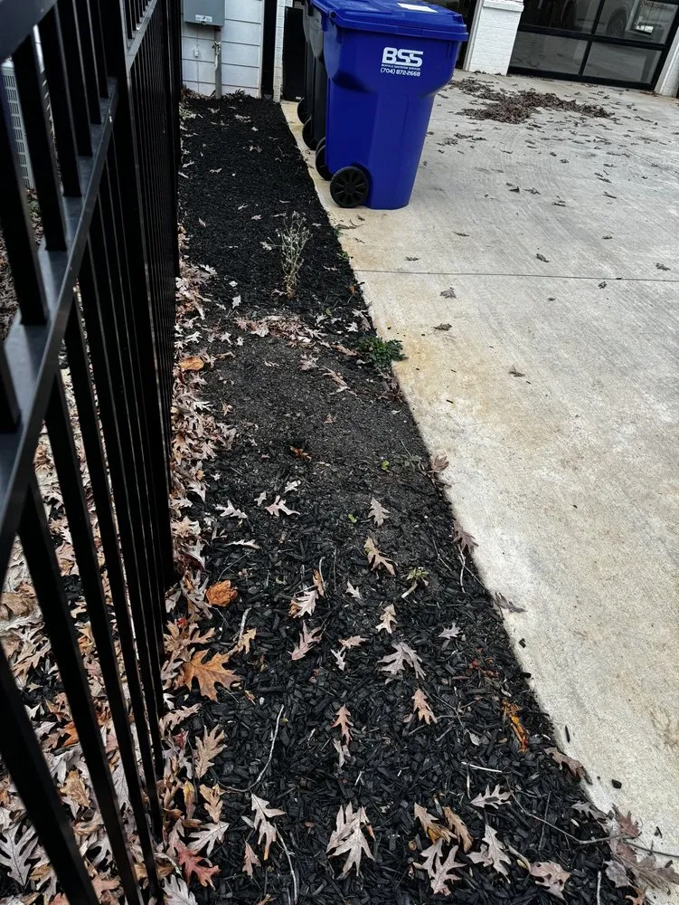 Custom yard maintenance near you across Charlotte, NC - MetroGreenscape