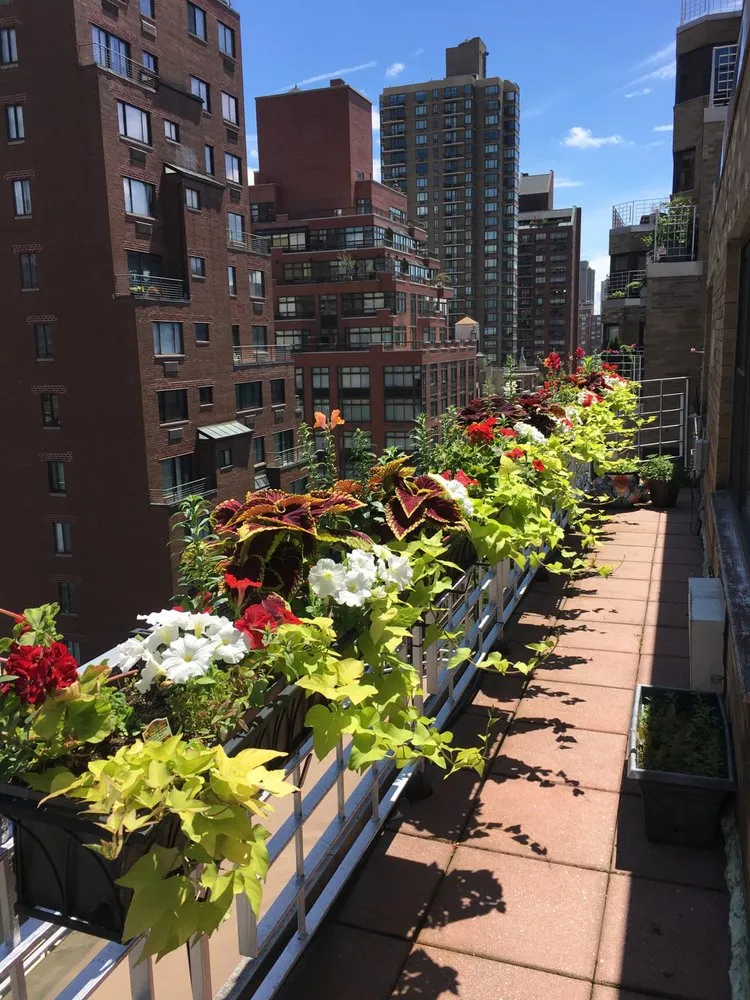 Expert landscape design in New York, NY by Metropolitan Garden Design