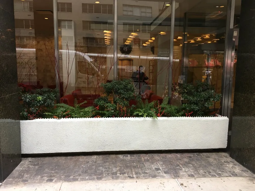 Local yard cleanup service for homes across New York, NY - Metropolitan Garden Design