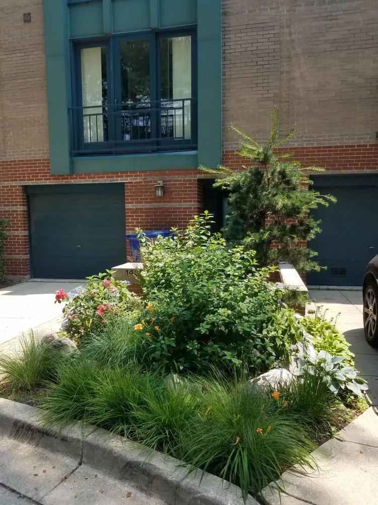 Custom outdoor landscaping for homes across Chicago, IL - MetroScapesChicago