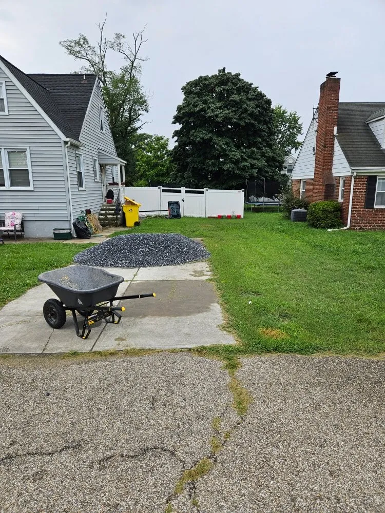 Affordable yard cleanup service in Pasadena, MD - Metter Lawn And Landscaping