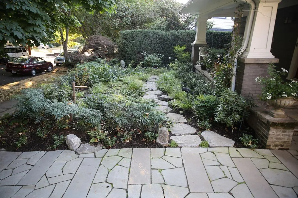 Custom lawn mowing service experts serving Bridal Veil, OR - Meyer Landscape Architecture