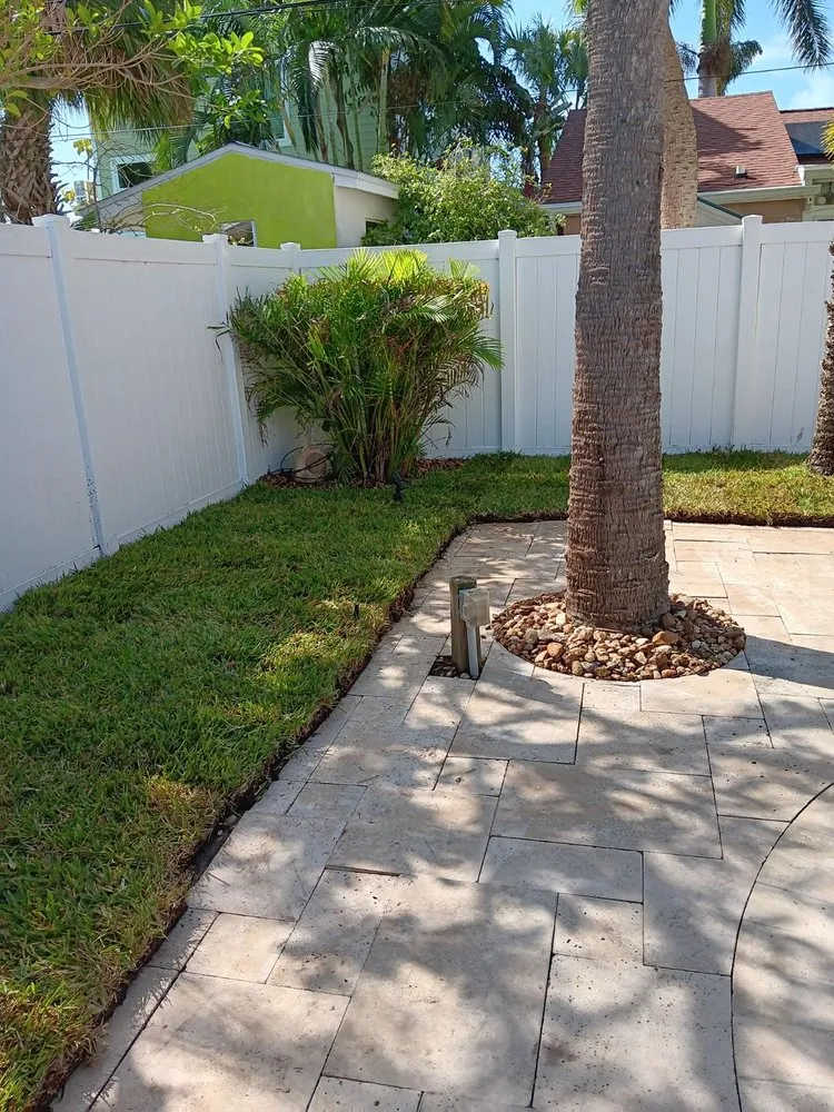 Top-rated yard cleanup service experts serving Pinellas Paerk, FL - Meyer's Lawn Care