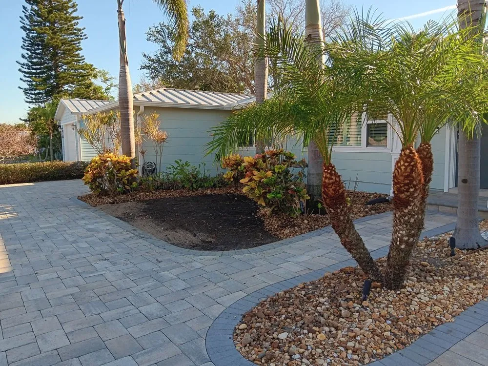 Professional landscape installation for homes across Pinellas Paerk, FL - Meyer's Lawn Care