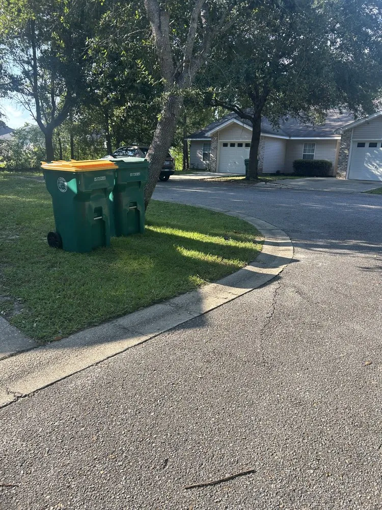 Trusted yard cleanup service for residential properties across Fort Walton Beach, FL - Meyer’s Services