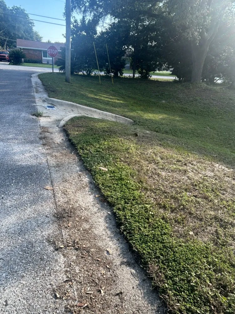 Custom landscape design near you in Fort Walton Beach, FL by Meyer’s Services