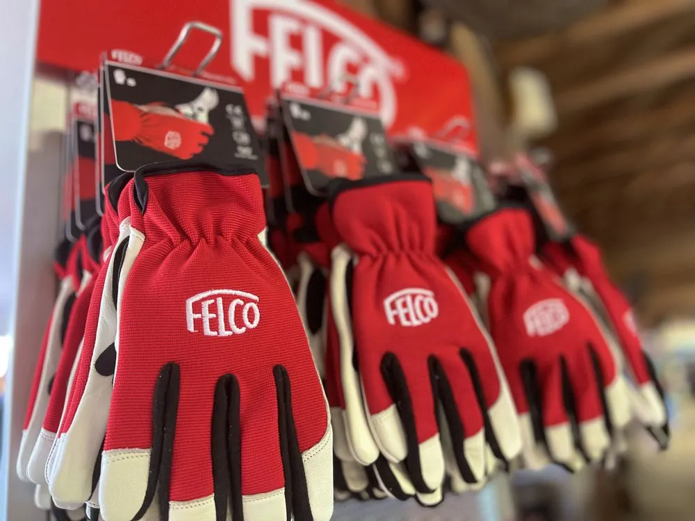 Top-rated lawn care service experts serving West Palm Beach, FL - Meyer's Turf & Landscape Nursery