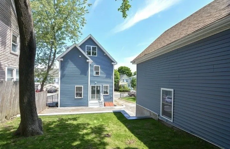 Custom landscape installation experts serving Lynn, MA - MEZ Landscaping & Construction