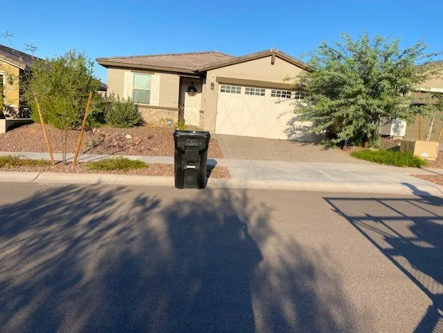 Reliable yard maintenance in Surprise, AZ by Meza Landscaping