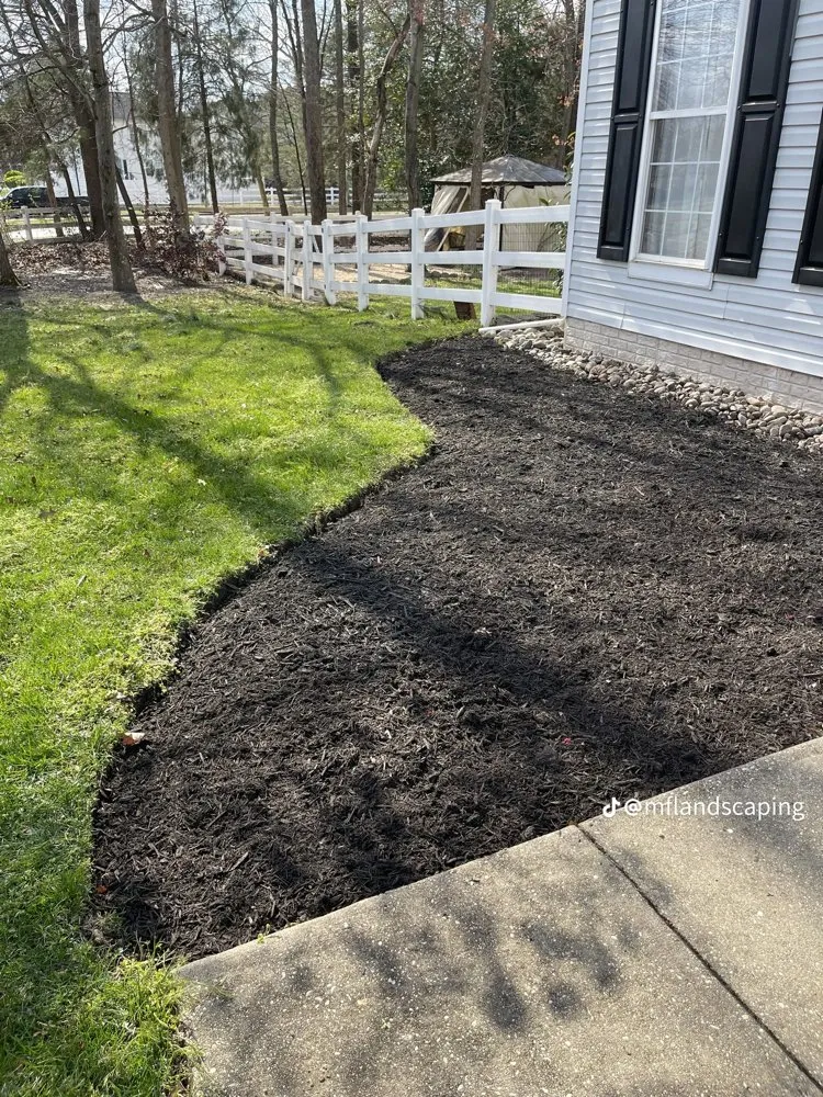 Top-rated yard maintenance in Alexandria, VA by M&F Landscaping