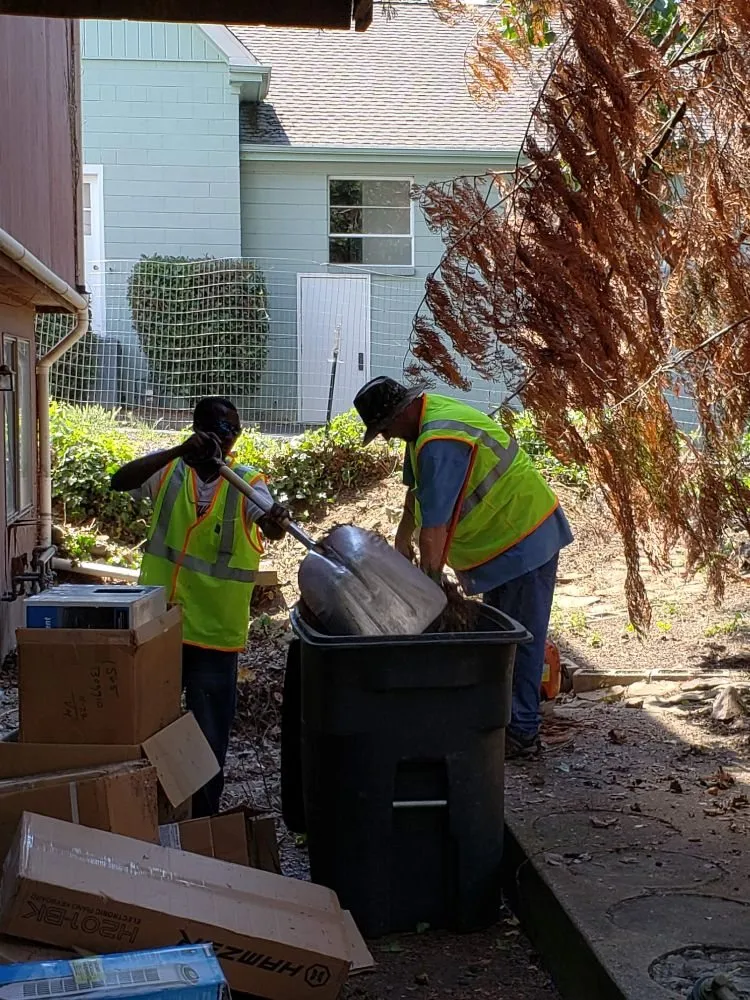 Custom yard cleanup service for year-round maintenance in Eagle Point, OR by MF Products & Services
