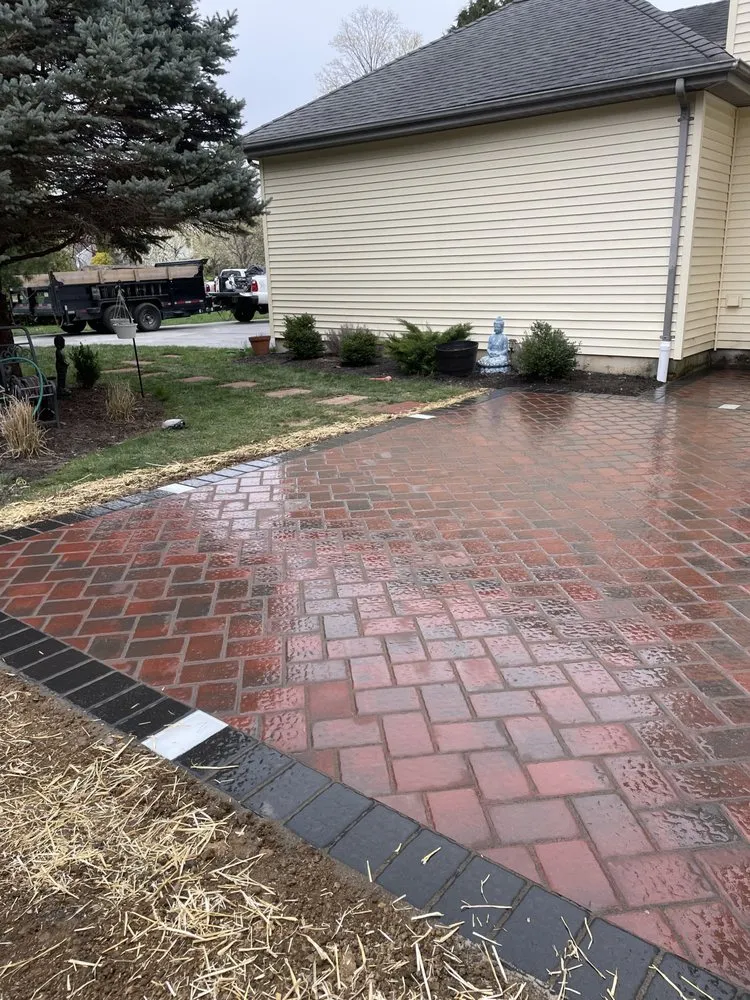 Local lawn mowing service in Hamilton, NJ - MG & J Landscaping