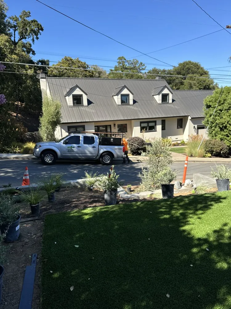 Expert garden landscaping in San José, CA by M&G Garden Service and Clean Up