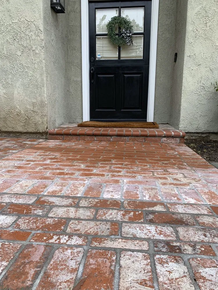 Reliable outdoor landscaping experts serving Irvine, CA - MG Landscaping and Fencing