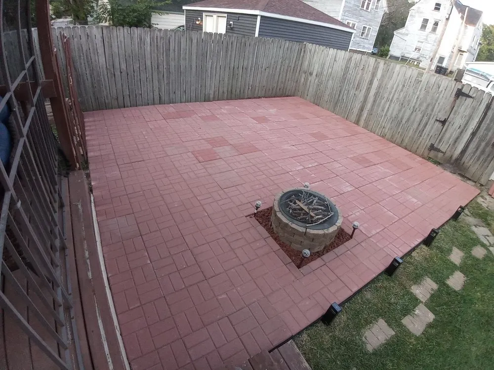 Professional landscaping services experts serving Moline, IL - MG Landscaping