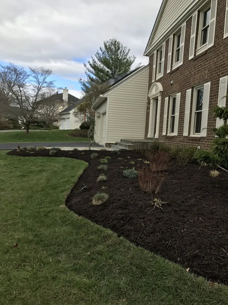 Professional yard maintenance experts serving Gaithersburg, MD - MG landscaping services