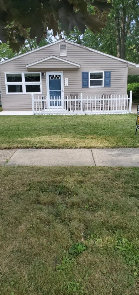 Top-rated yard cleanup service for homes across Elyria, OH - M&G Lawn Care & More