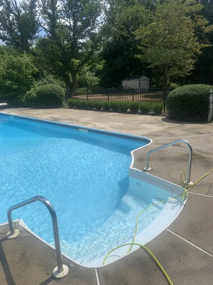 Professional lawn mowing service experts serving Toms River, NJ - MG Pressure Washing & Landscaping