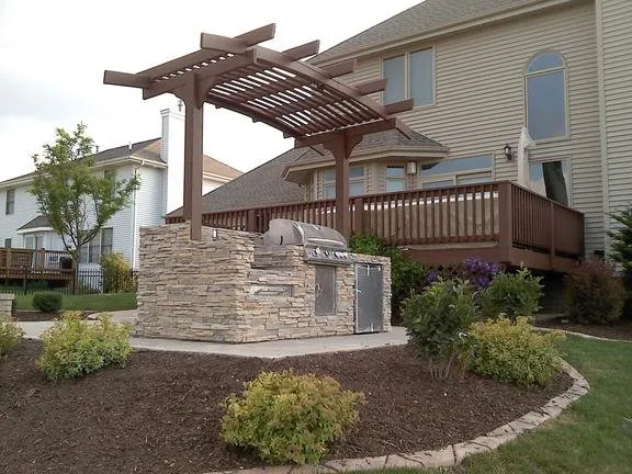 Local yard cleanup service experts serving Rockton, IL - MGM Excavating & Landscaping