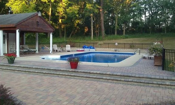 Local residential landscaping in Rockton, IL by MGM Excavating & Landscaping