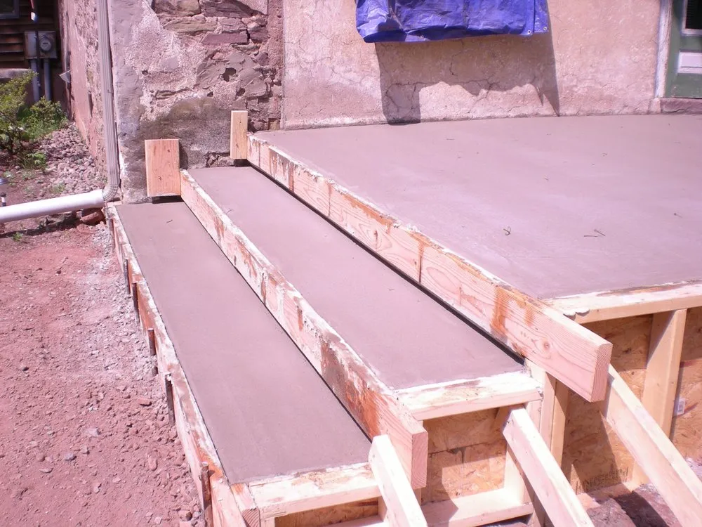 Custom yard cleanup service for homes in Lansdale, PA by MGM Landscape Design