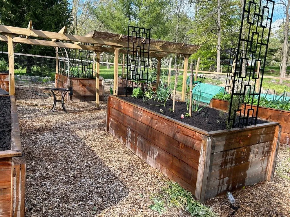 Custom landscaping services in Buchanan, NY by MGO Contractor