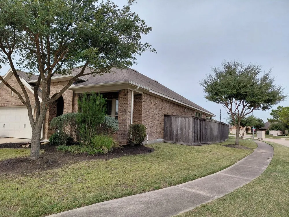 Trusted lawn mowing service experts serving Katy, TX - MGO Solutions & Lawn Care