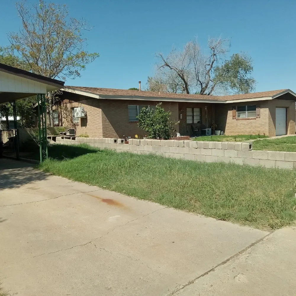 Affordable lawn mowing service in Odessa, TX - MG'S Lawn Care Services