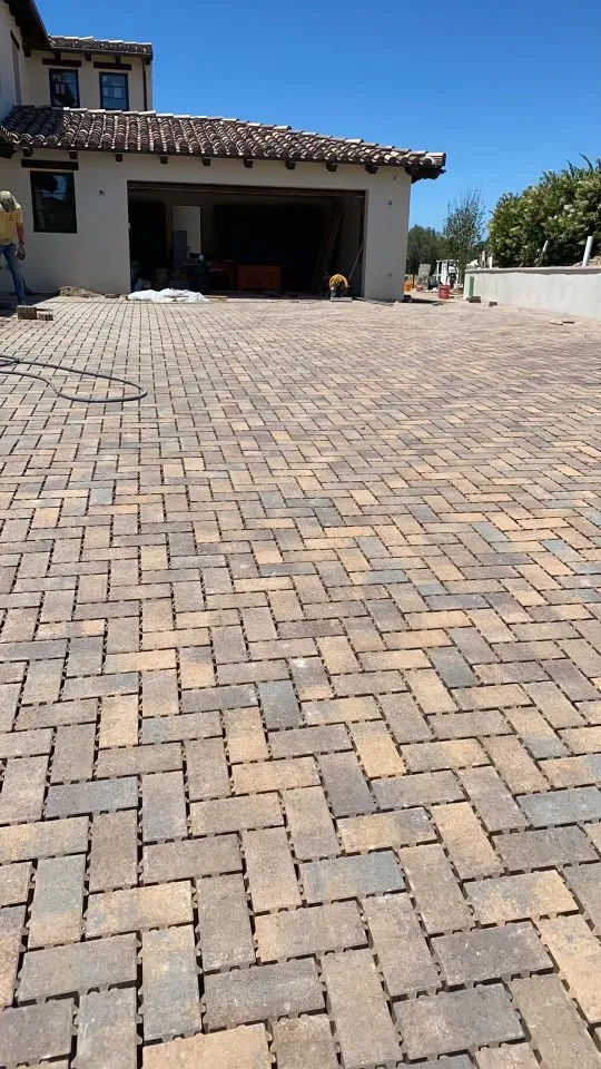 Custom lawn mowing service in Escondido, CA - MH construction & Landscaping