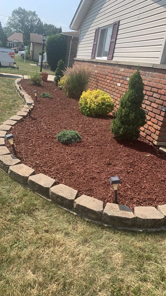 Trusted lawn care service experts serving Cleveland, OH - MH Landscaping