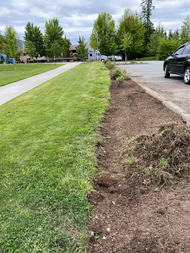 Professional garden landscaping experts serving Mount Vernon, WA - M.H Landscaping