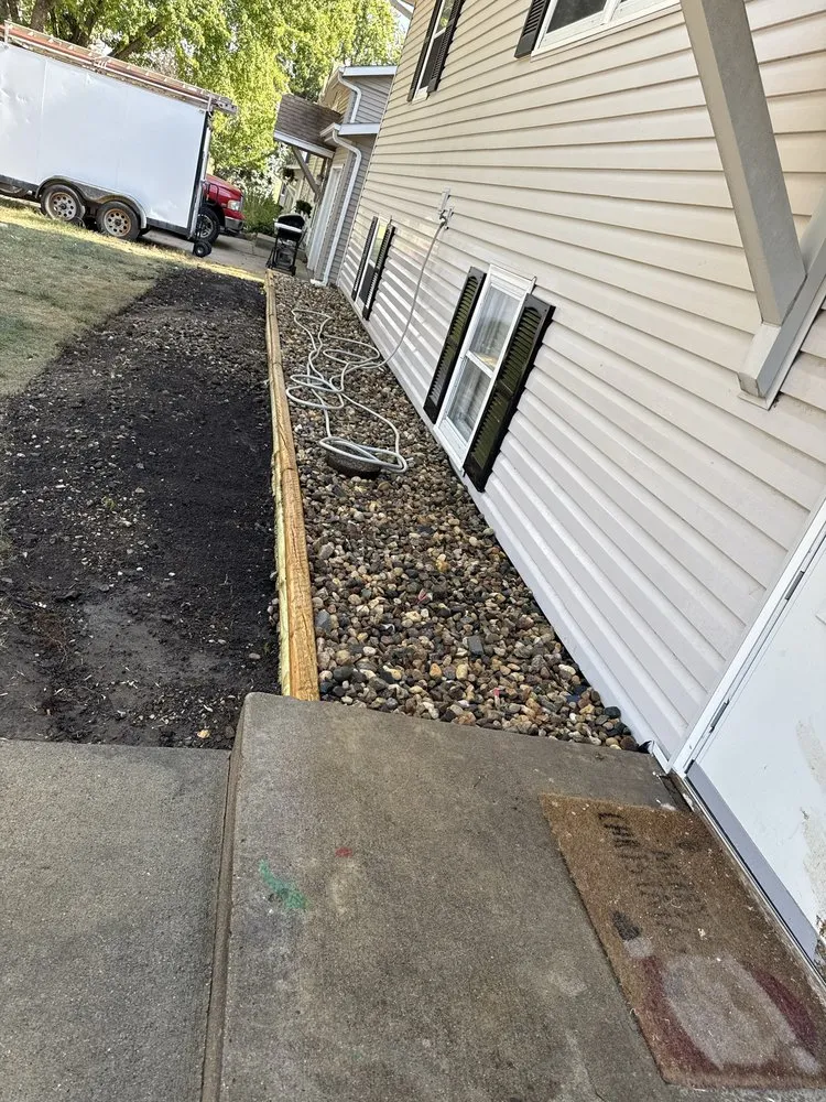 Custom landscape design experts serving Sioux Falls, SD - Mh Landscaping