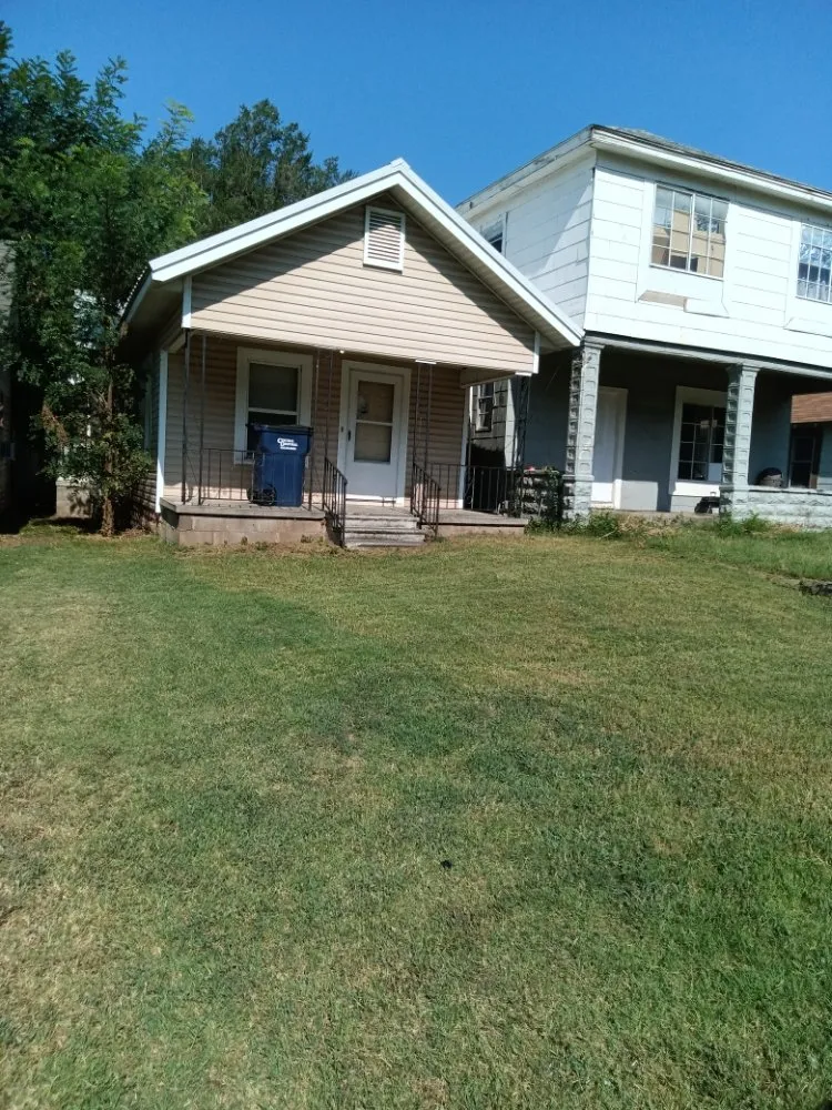 Professional lawn care service experts serving Shawnee, OK - Mh Lawn Care