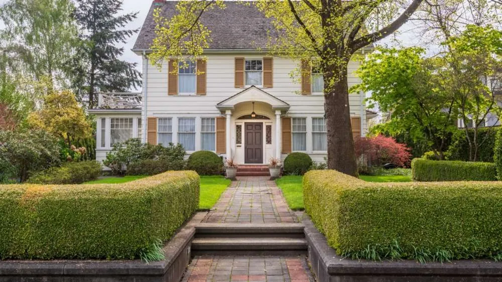 Reliable yard cleanup service for residential properties in Manassas, VA by MH Quality Tree Care and Landscaping Service